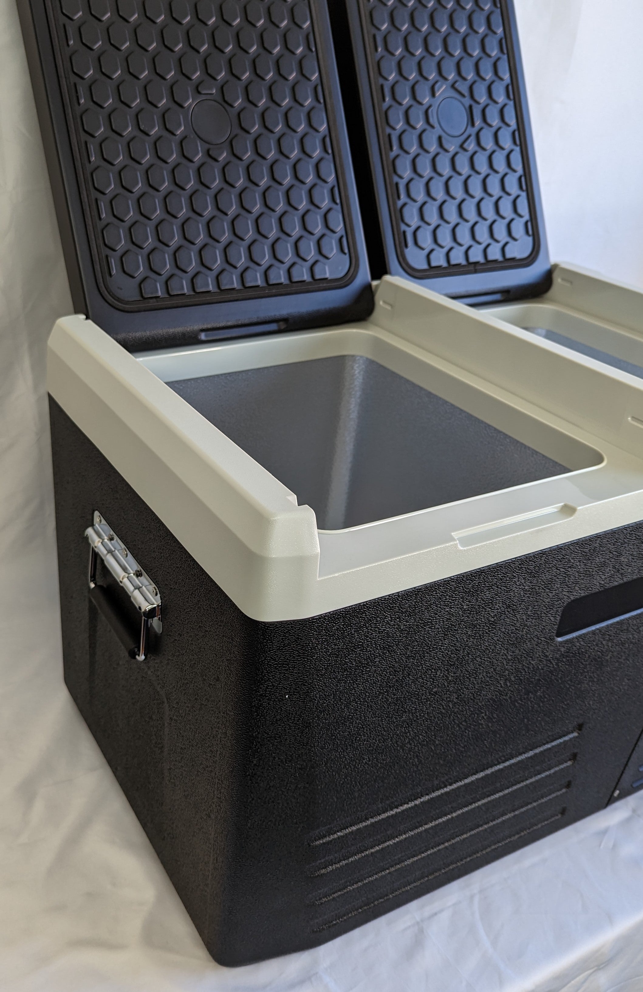 Reggio GL45 Dual Zone 45 Litre Cool Box Freezer Fridge Portable Compressor