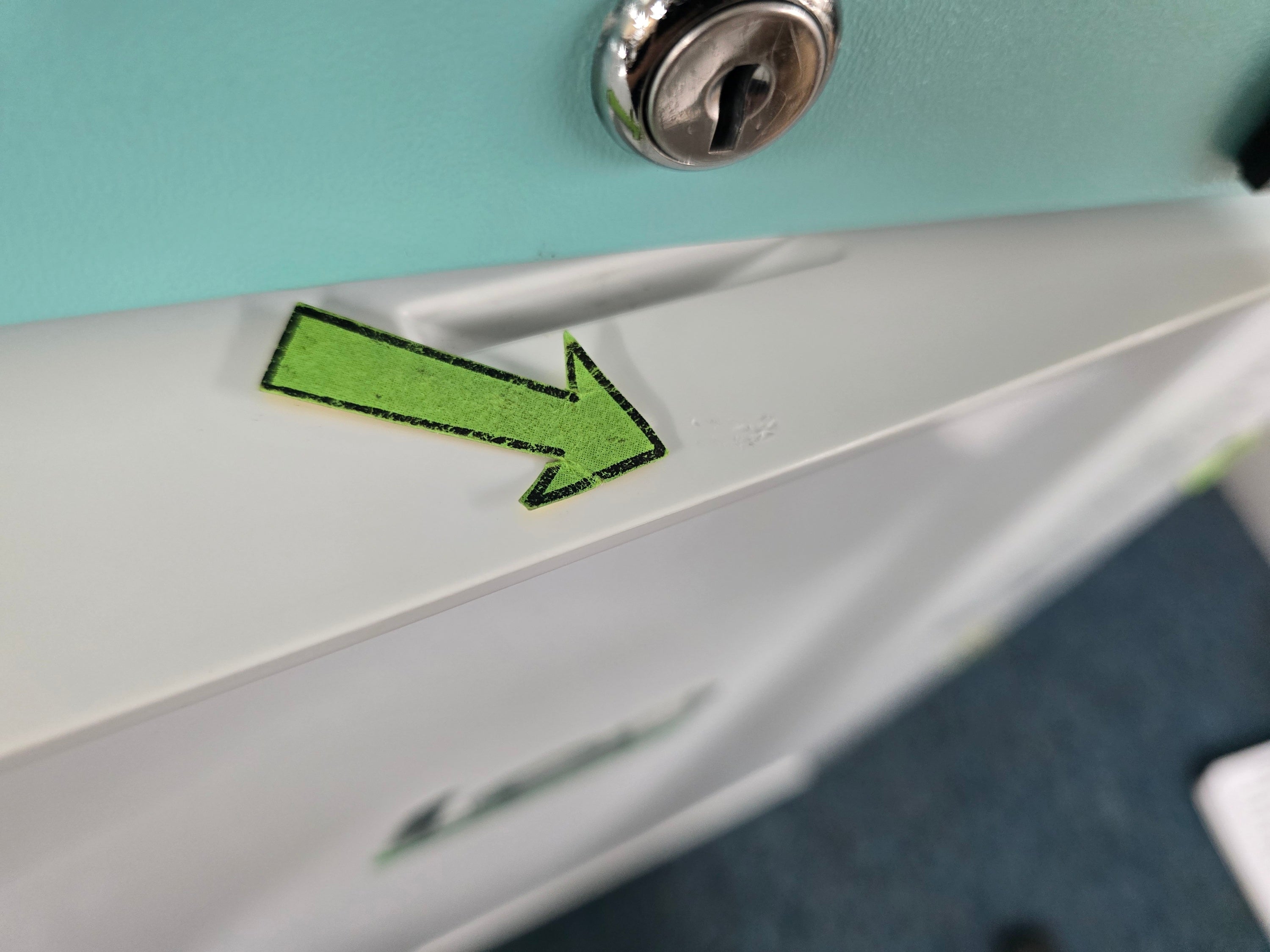 Lec PESR47DC-UK Pharmacy Refrigerator 47L Countertop Solid Door White GRADE B