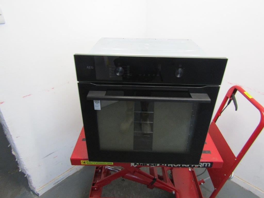 AEG NBS6P53PAB 6000 Sense Cook Integrated Single Oven in Black GRADE B