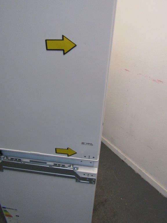 Samsung BRB26615EWW Frost Free Fridge Freezer Integrated 70:30 Fixed GRADE B