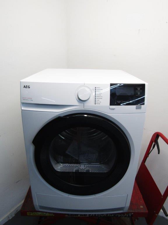 AEG TR718L4B Tumble Dryer 8kg Heat Pump in White GRADE A