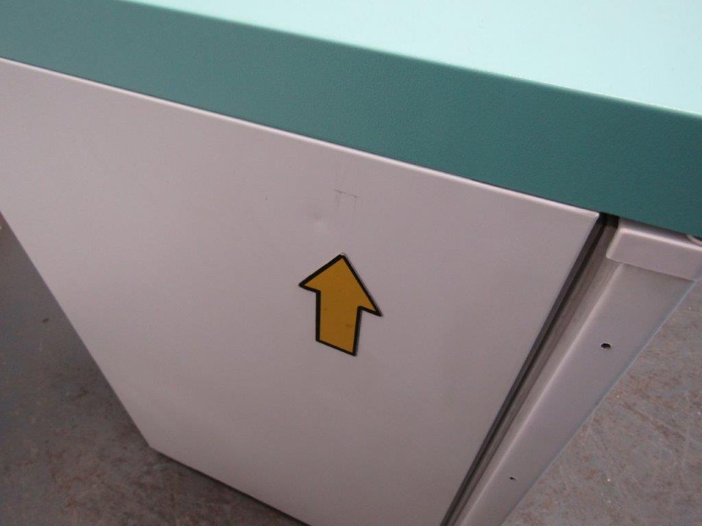 Lec WSR82UK Ward Refrigerator 82L with Solid Door REFURBISHED