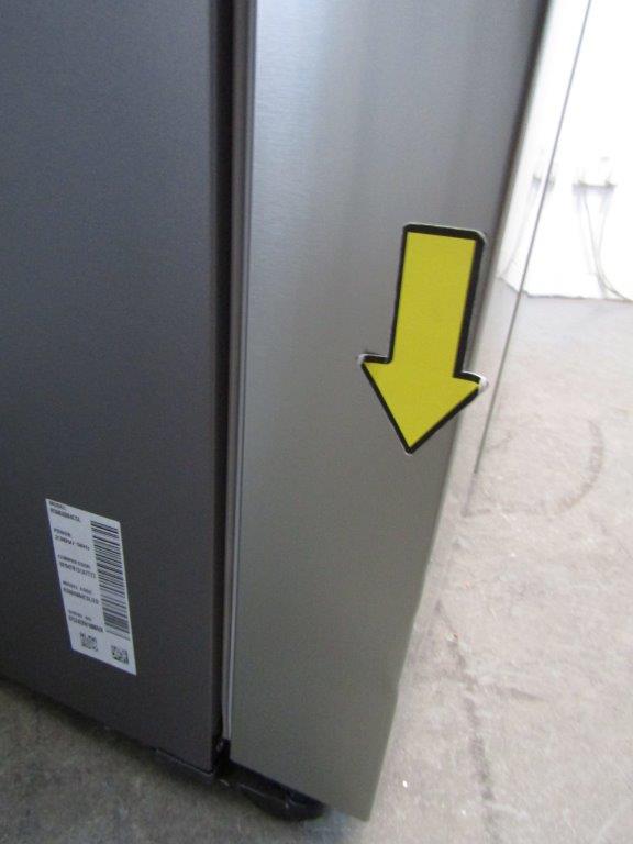 Samsung RS68A884CSL Fridge Freezer WiFi Plumbed American Silver GRADE B