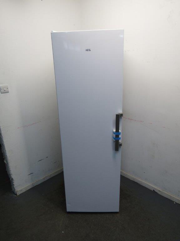 AEG OAG7M281EW Freestanding Tall Frost Free Freezer GRADE B