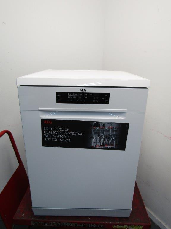 AEG FFB75727PW Full Size Dishwasher Freestanding in White GRADE A