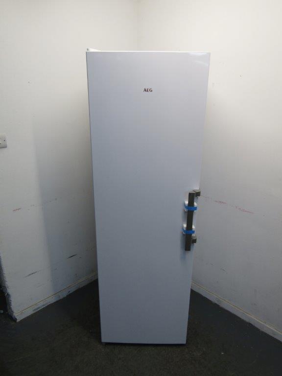 AEG ORK7M391EW 390 Litres E Rated Tall Larder Fridge in White GRADE A