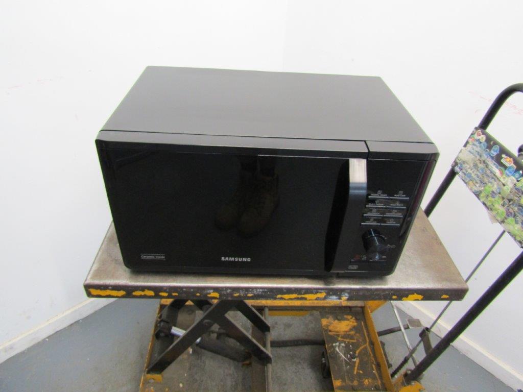 Samsung MS23K3555EK Solo Microwave Freestanding 23L Black GRADE A