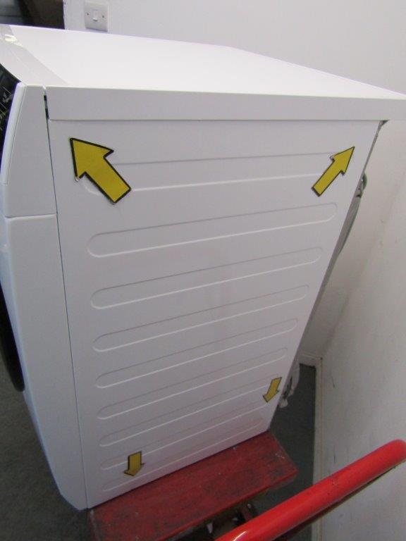 AEG TR718L4B Tumble Dryer 8kg Heat Pump in White GRADE A