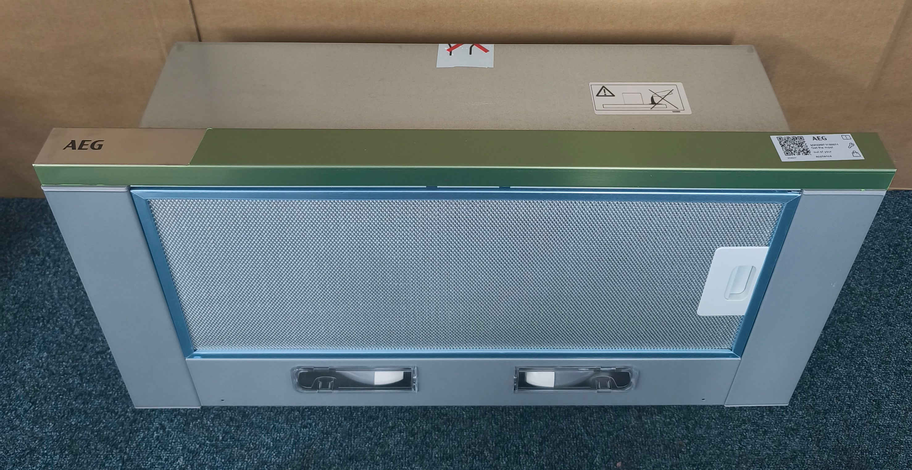AEG DPB3632S Telescopic Hood 60cm Integrated in Silver GRADE A
