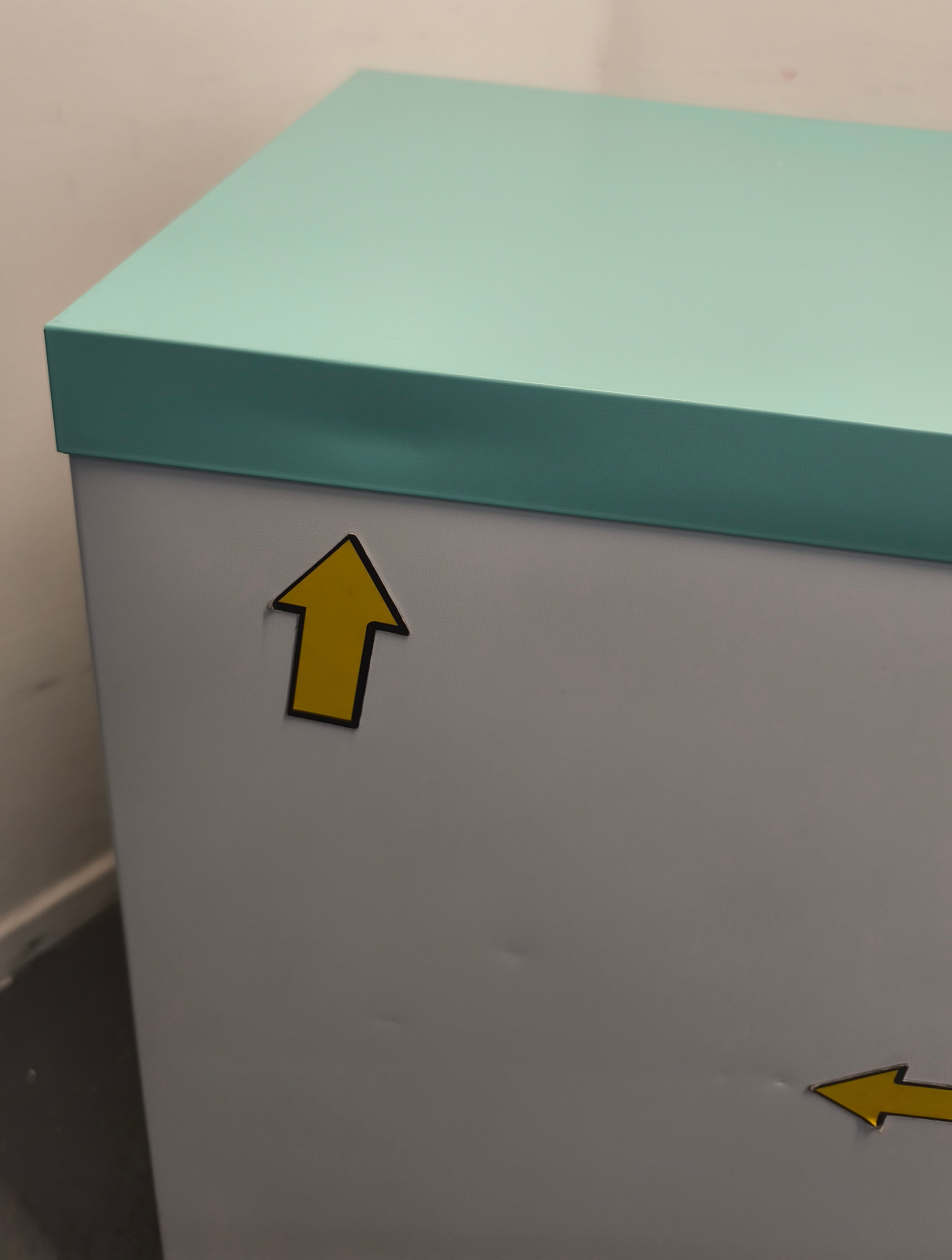 Lec LSFSF98BT Laboratory Freezer 98 Litre Under Counter White GRADE B