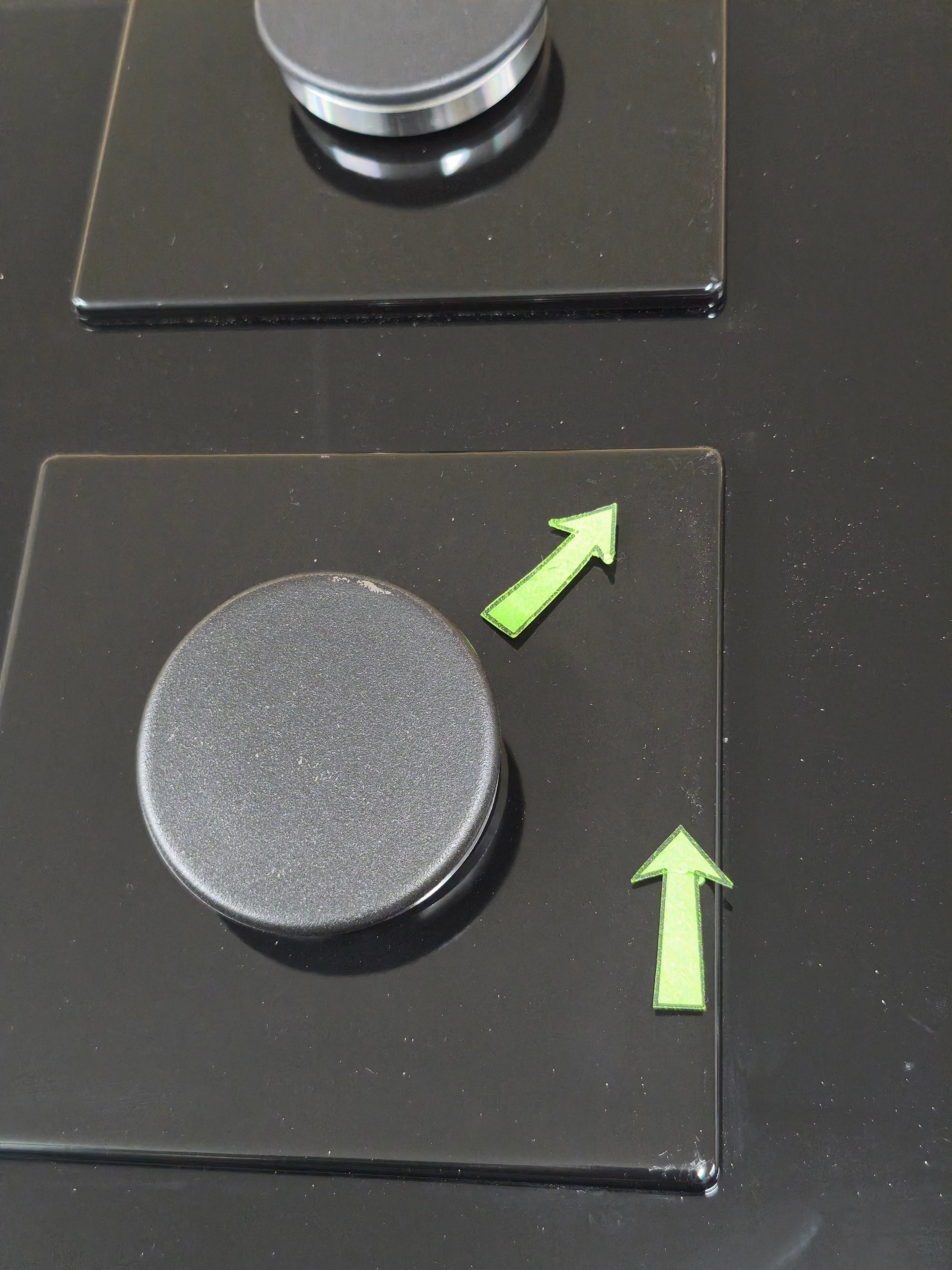 Neff T26CS49S0 60cm Gas Hob in Black Glass GRADE B