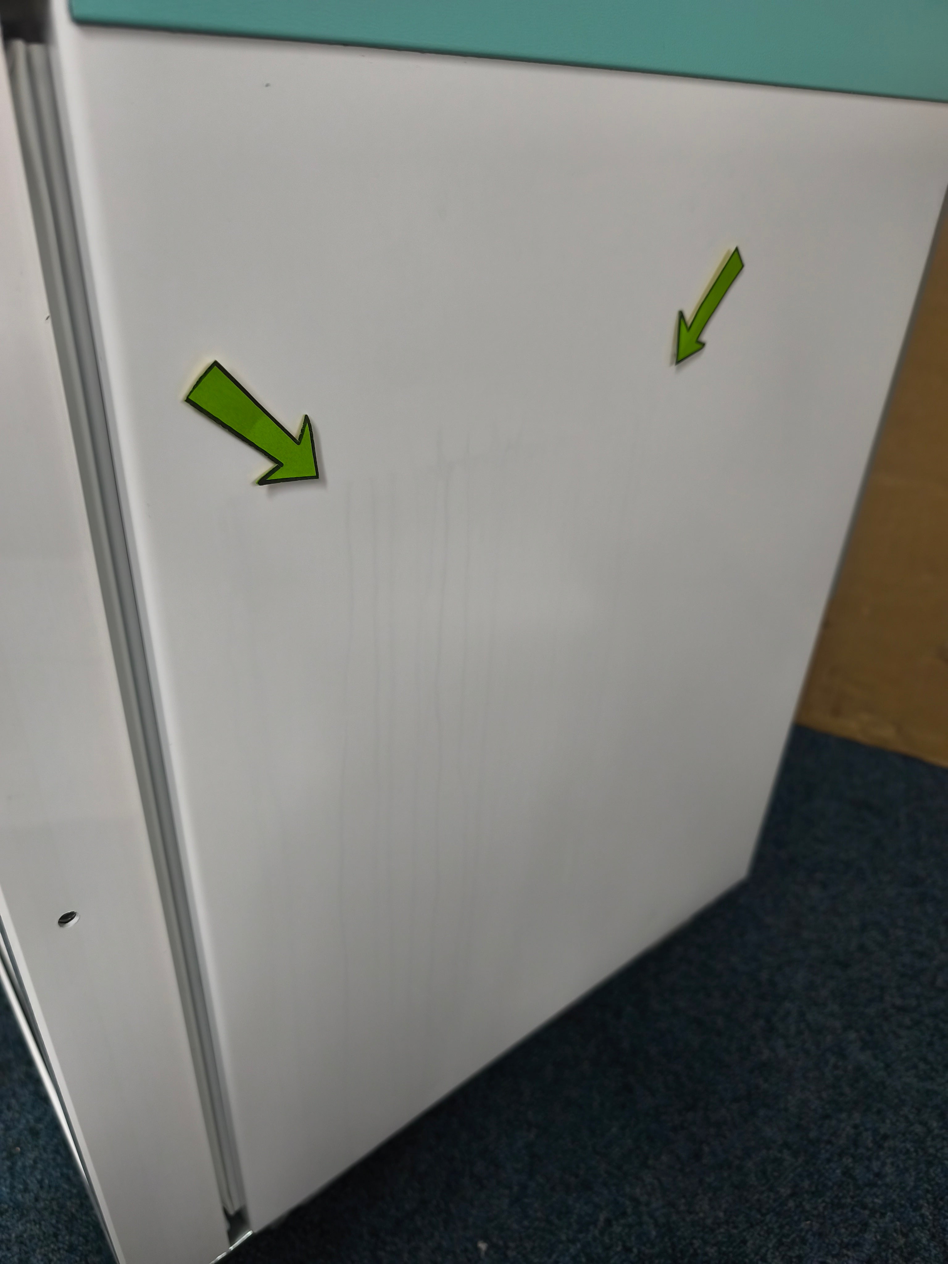 Lec PPGR47BT-UK Glass Door Pharmacy Fridge 47L GRADE A