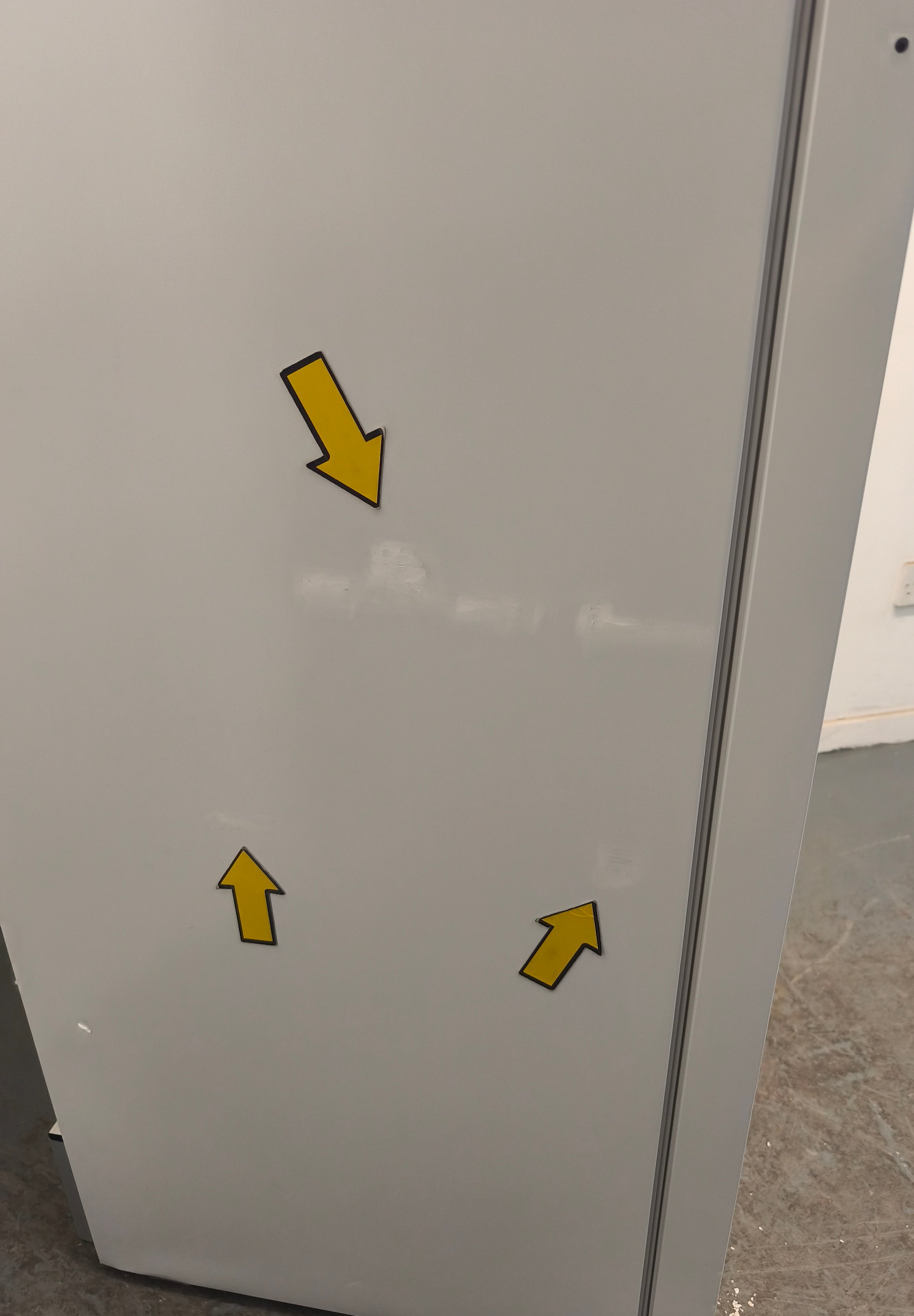 Lec PPSR400BT-DLK Pharmacy Fridge 400L Digital Lock Solid Door GRADE B