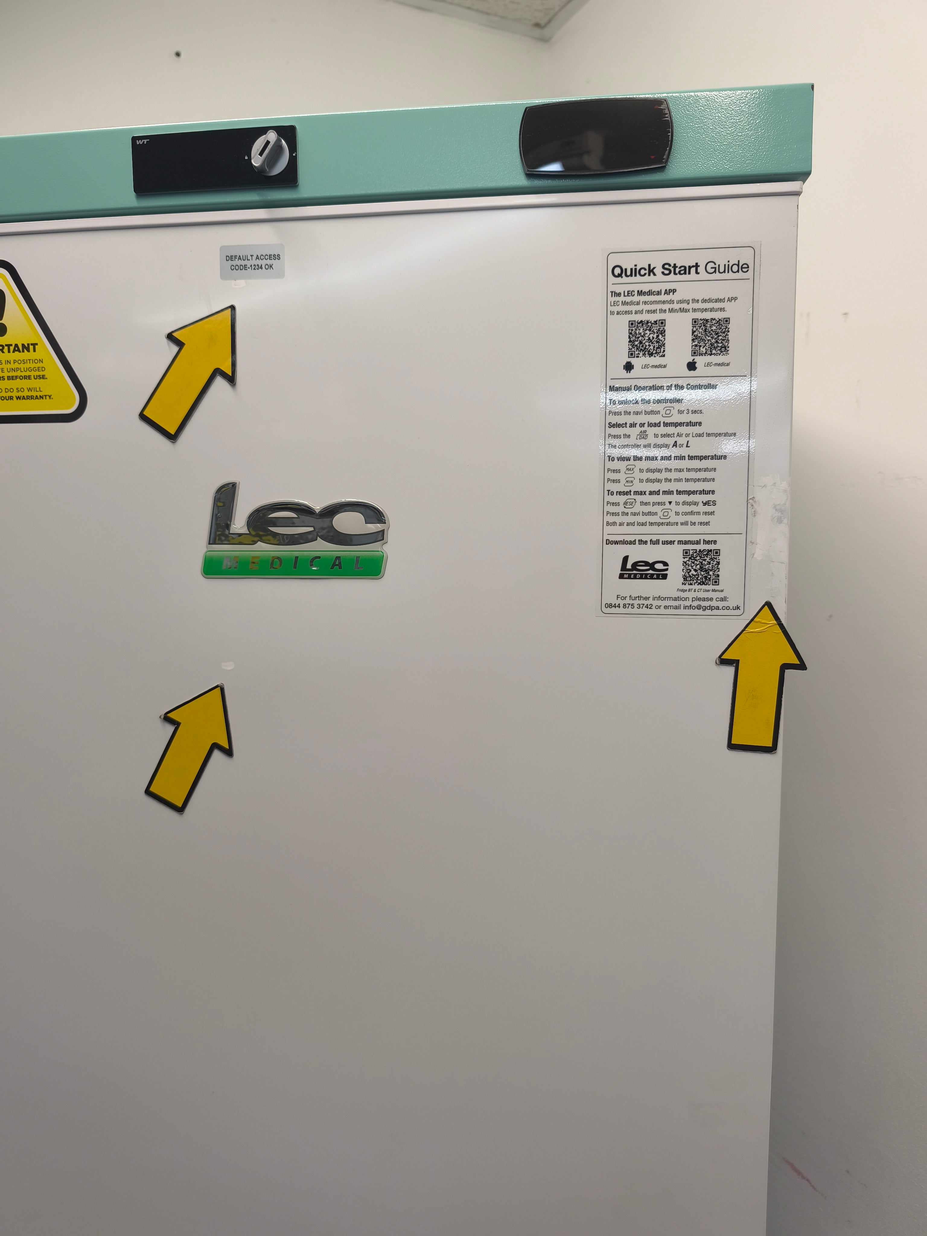 Lec PPSR400BT-DLK Pharmacy Fridge 400L Digital Lock Solid Door GRADE B