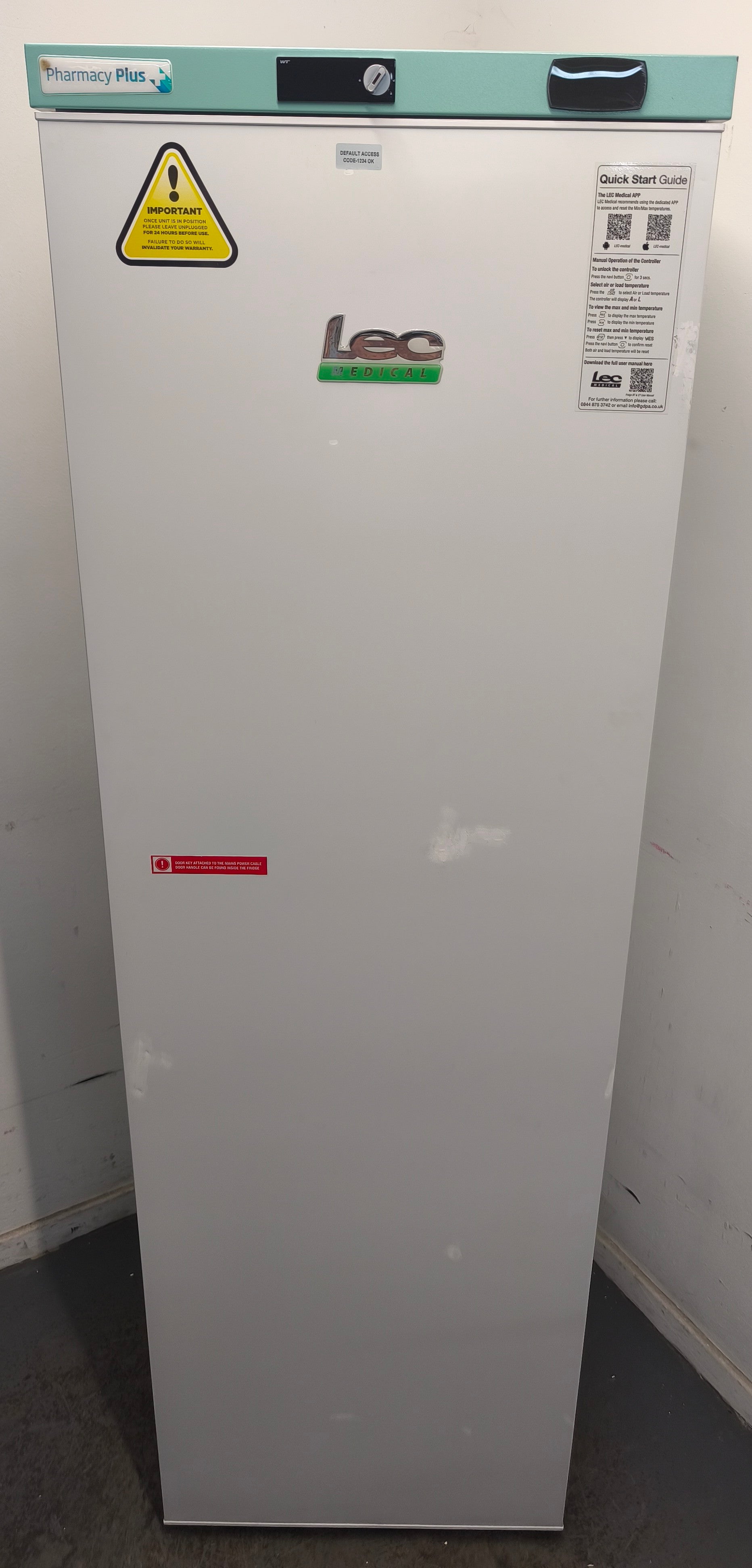 Lec PPSR400BT-DLK Pharmacy Fridge 400L Digital Lock Solid Door GRADE B