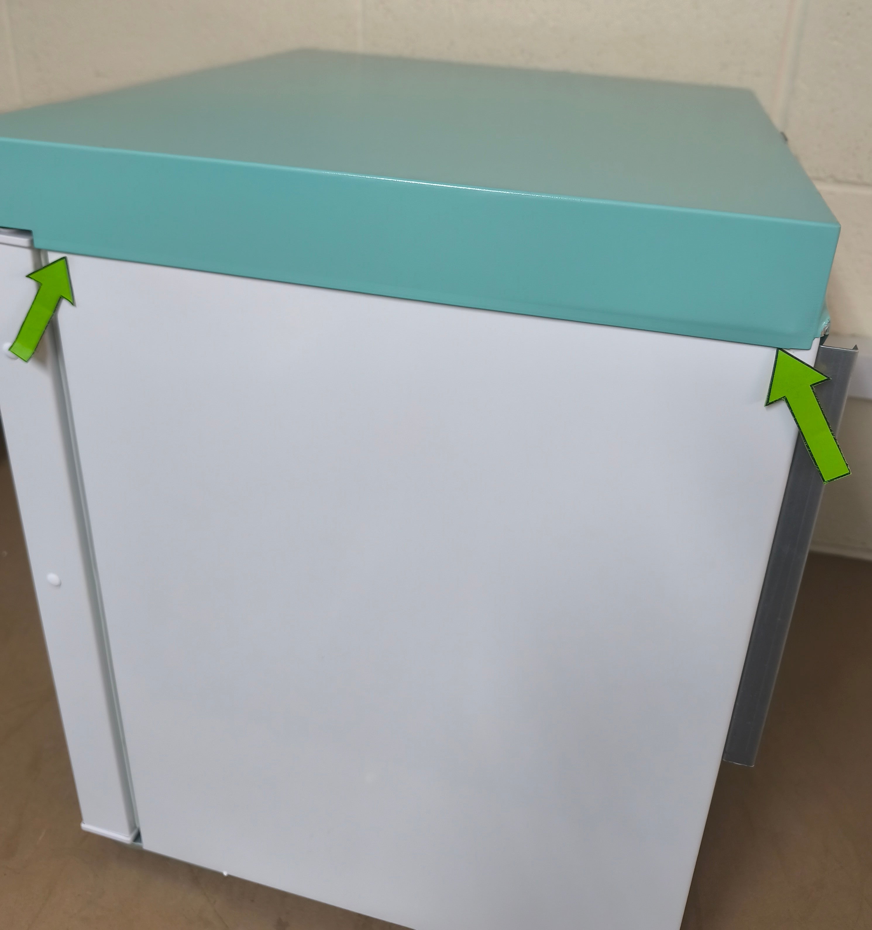 Lec LSFSR47DC Laboratory Refrigerator 47L Countertop White GRADE B