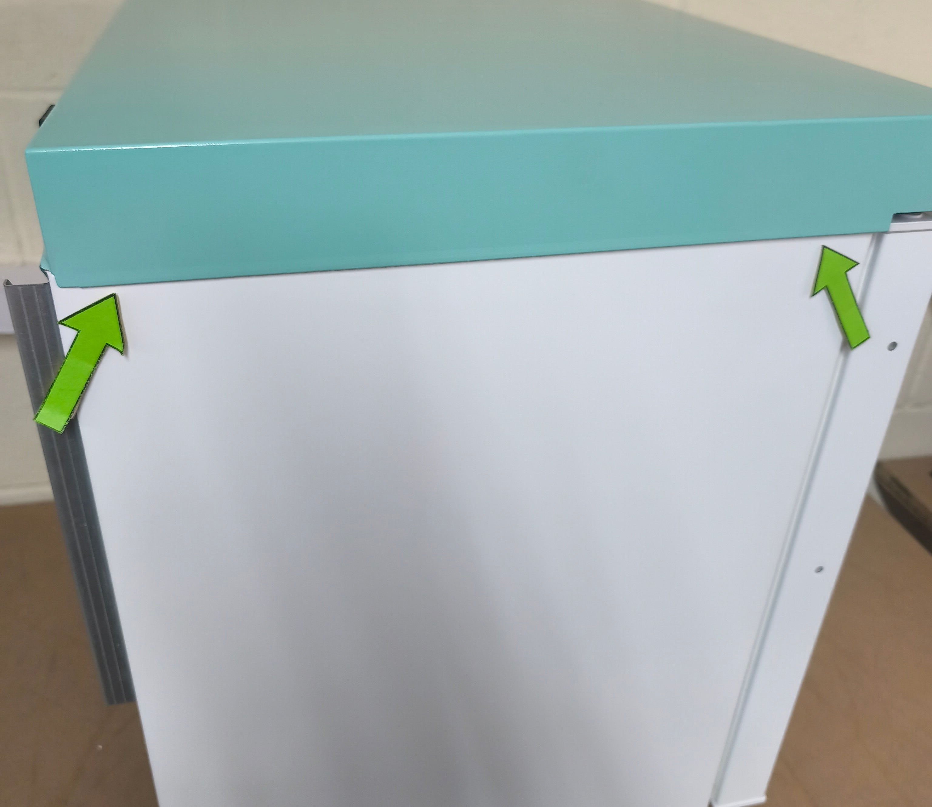 Lec LSFSR47DC Laboratory Refrigerator 47L Countertop White GRADE B