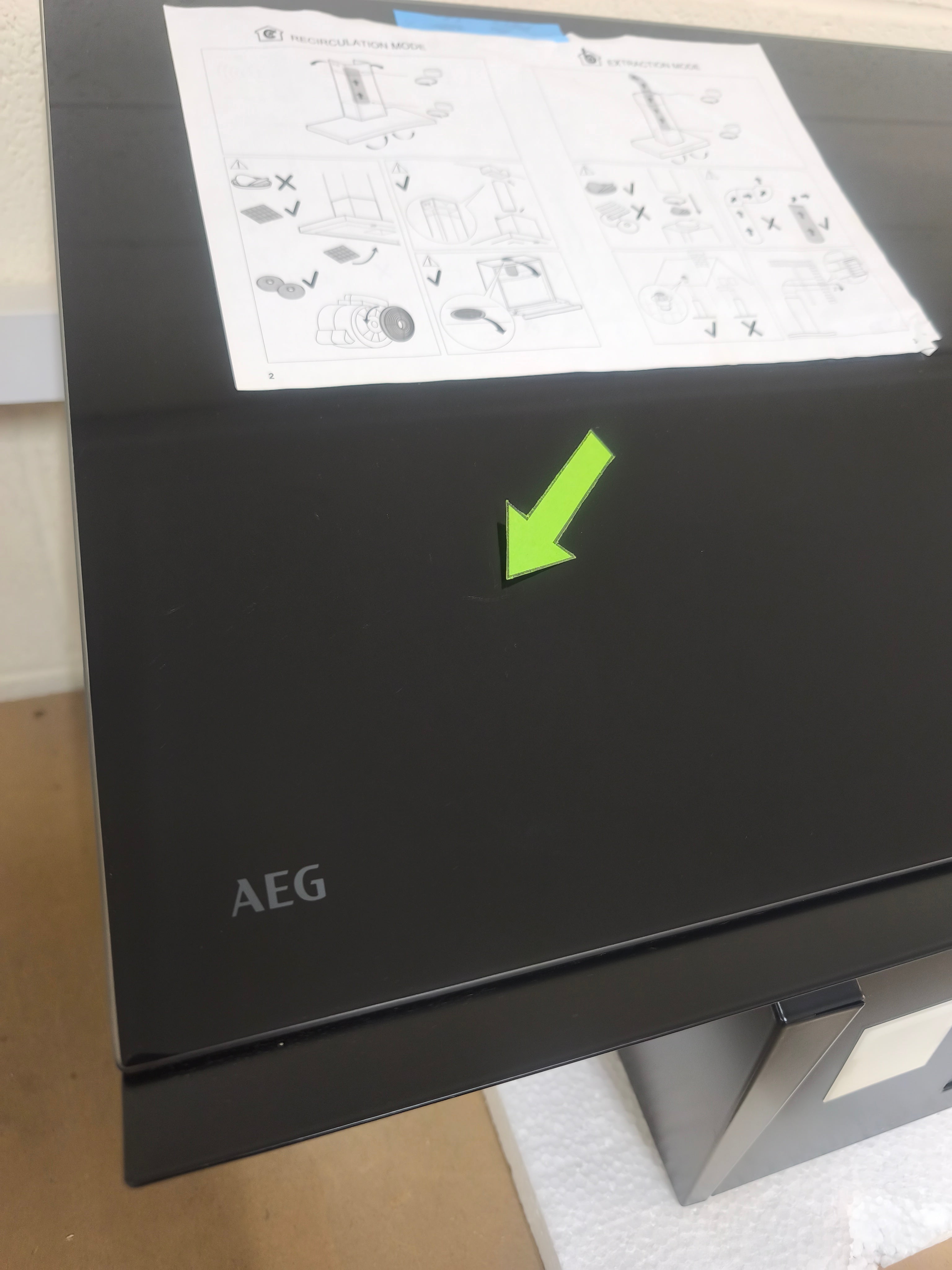 AEG GV77D91SB Chimney Hood 90cm Angled in Black GRADE B