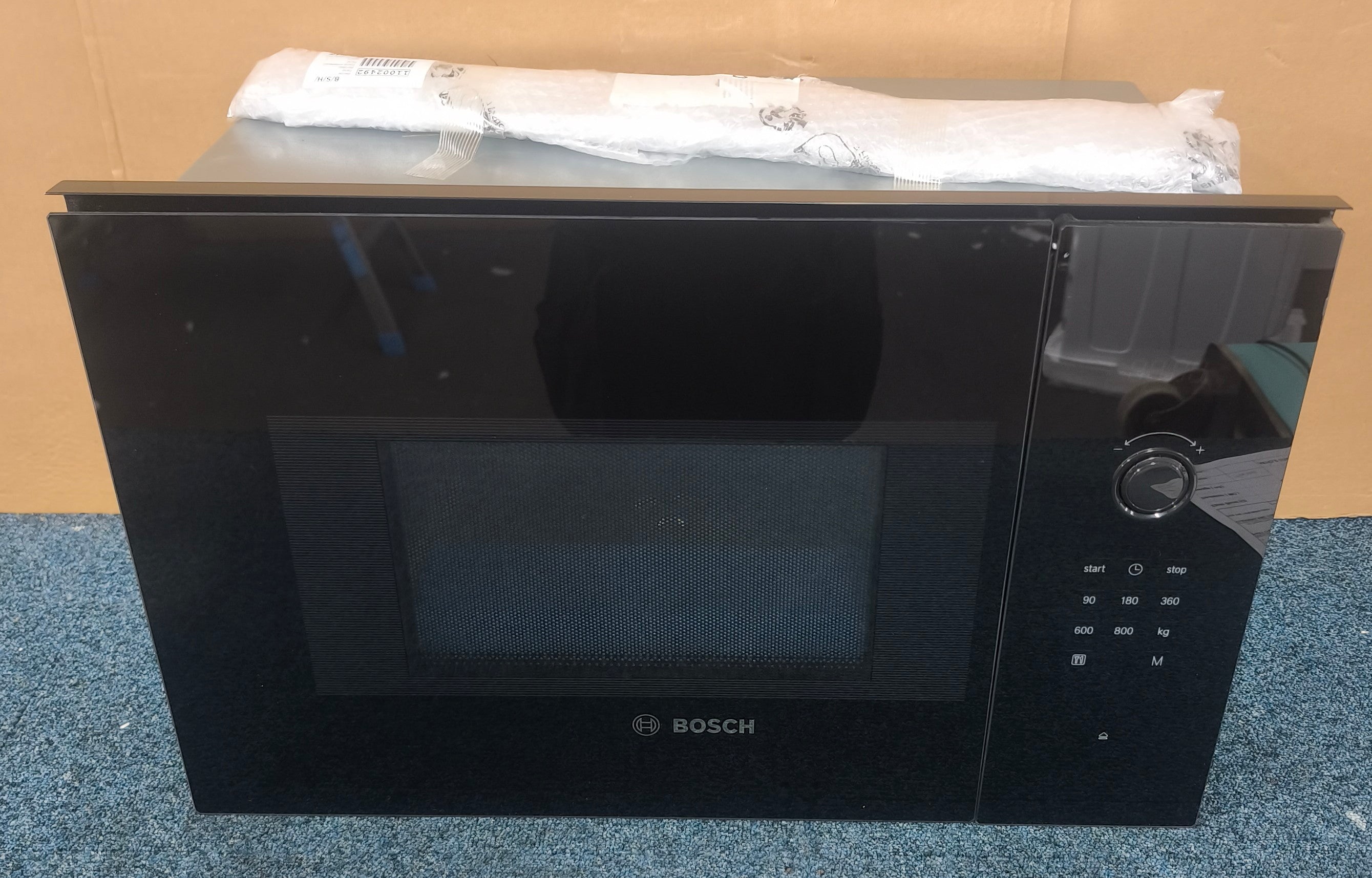 Bosch BFL523MB0B Solo Microwave Integrated in Black GRADE A