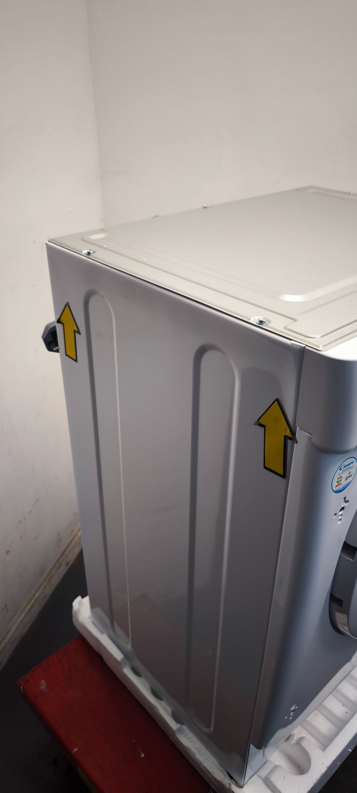 Candy CBW49D1W4-80 Washing Machine 9kg 1400rpm Integrated GRADE A