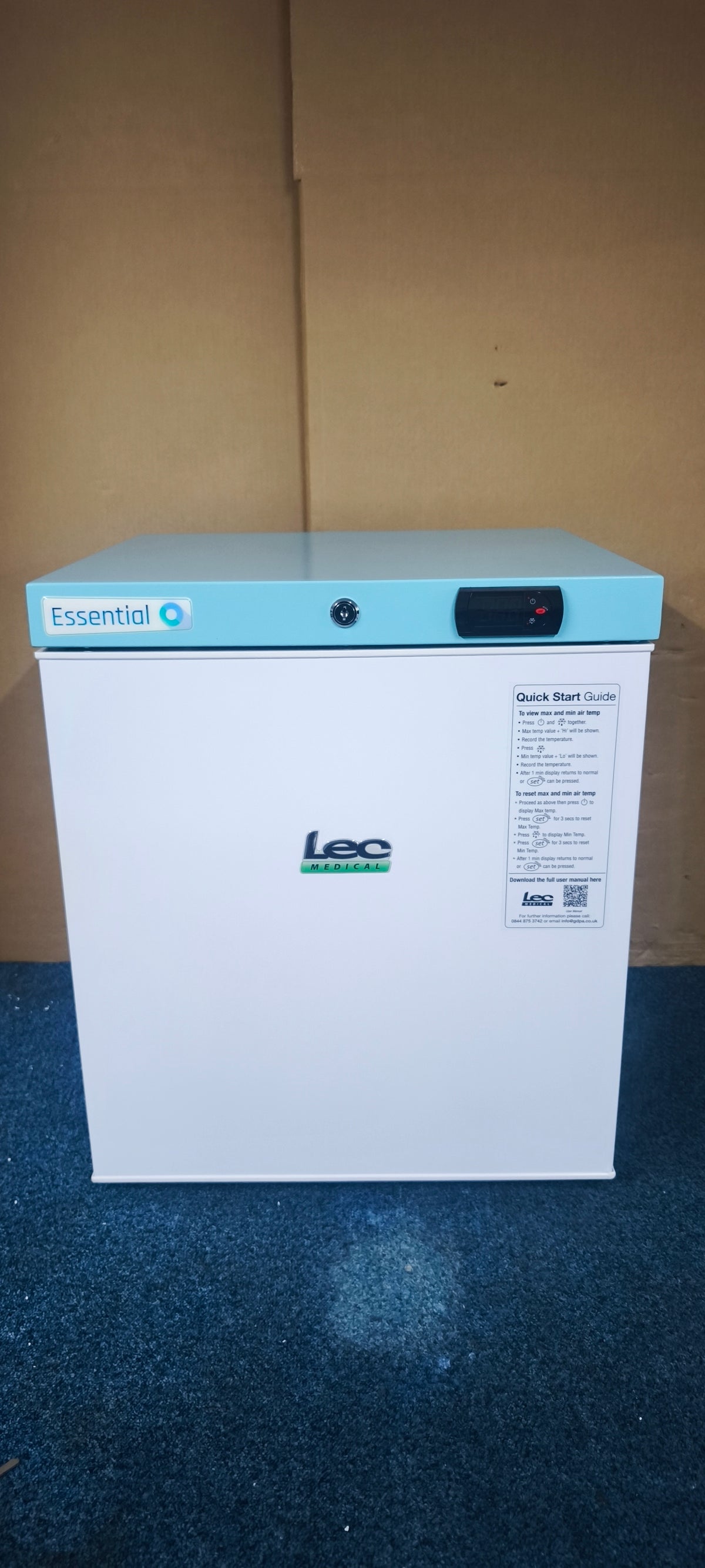 Lec PESR47DC-UK Pharmacy Refrigerator 47L Countertop Solid Door GRADE A