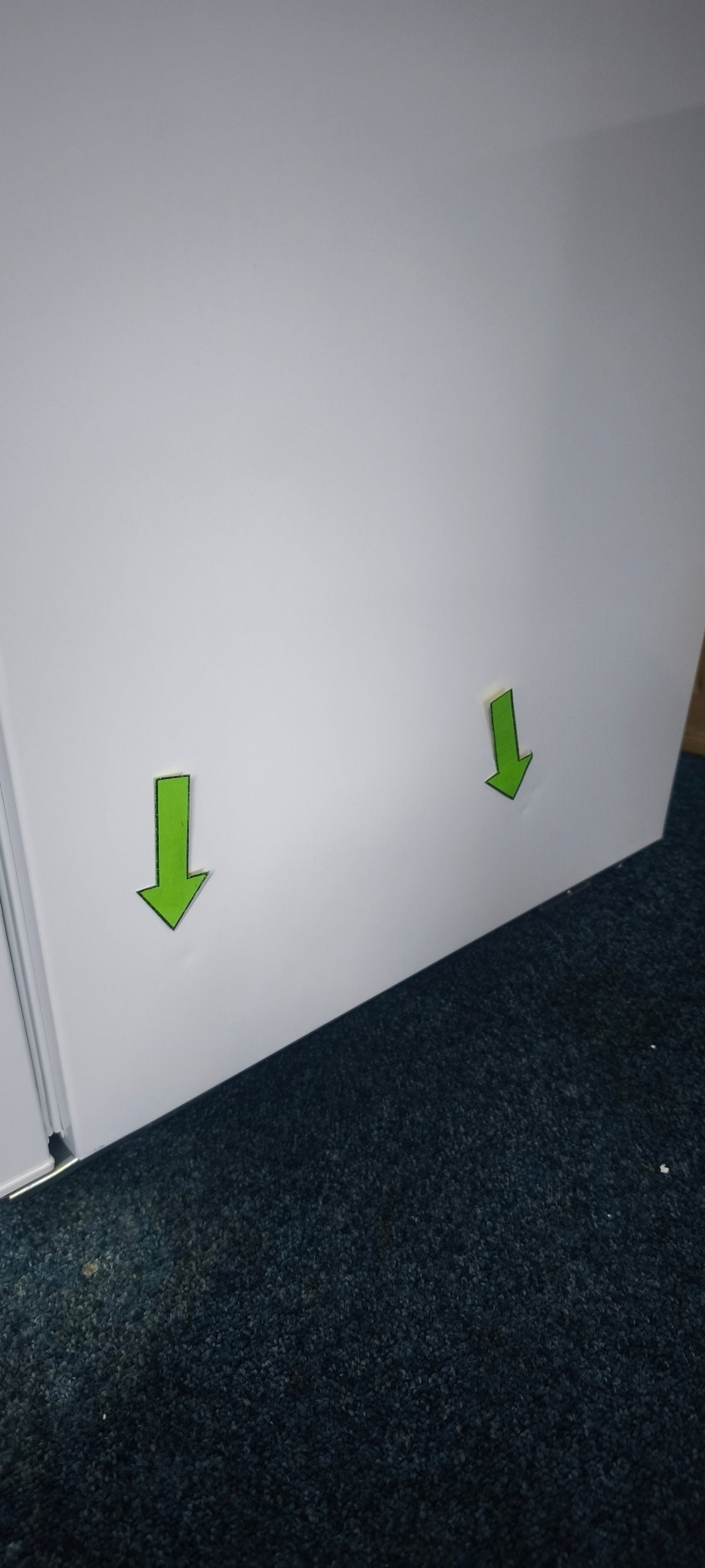 Lec PESR47DC-UK Pharmacy Refrigerator 47L Countertop Solid Door GRADE A