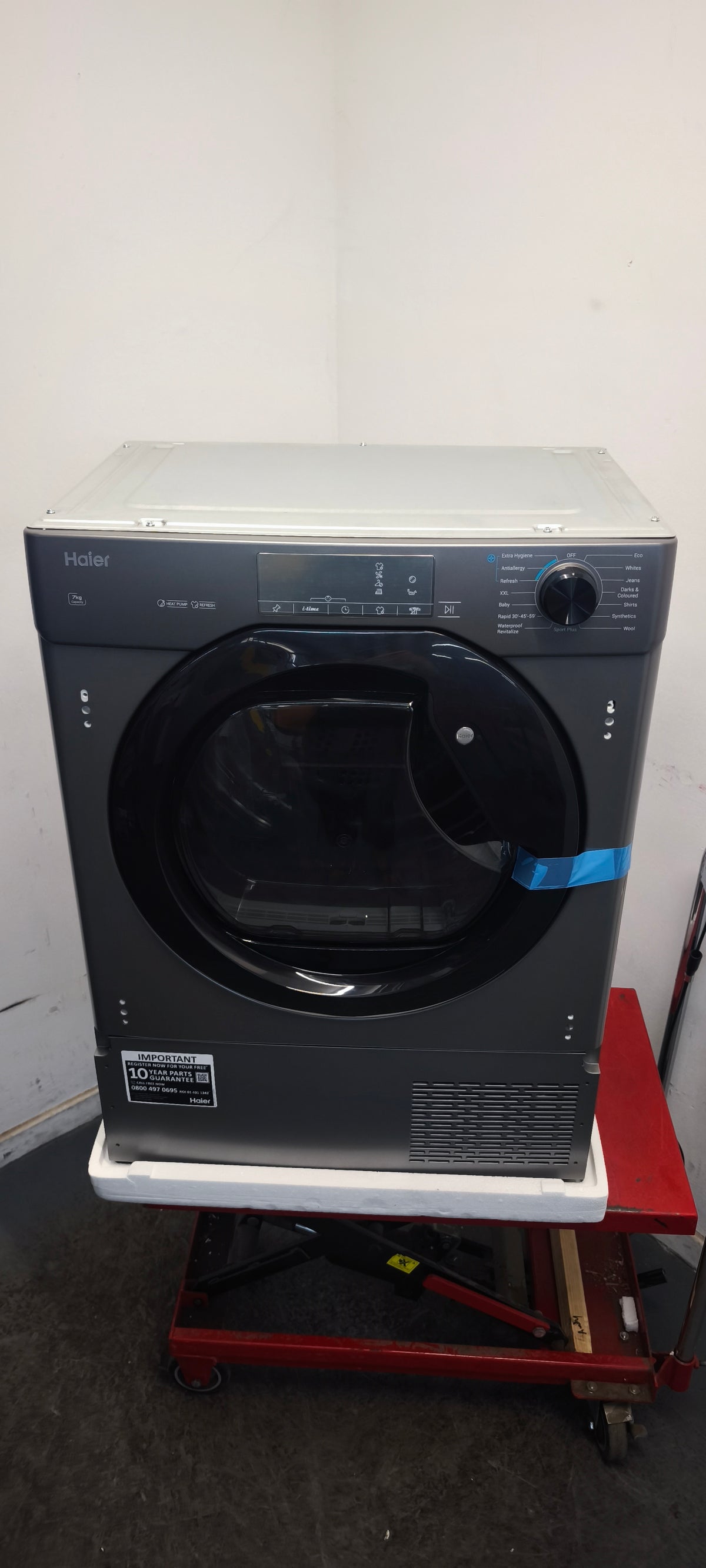 Haier HDB4 H7A2TBERX80 Fully Integrated 7kg Heat Pump Dryer Graphite GRADE A