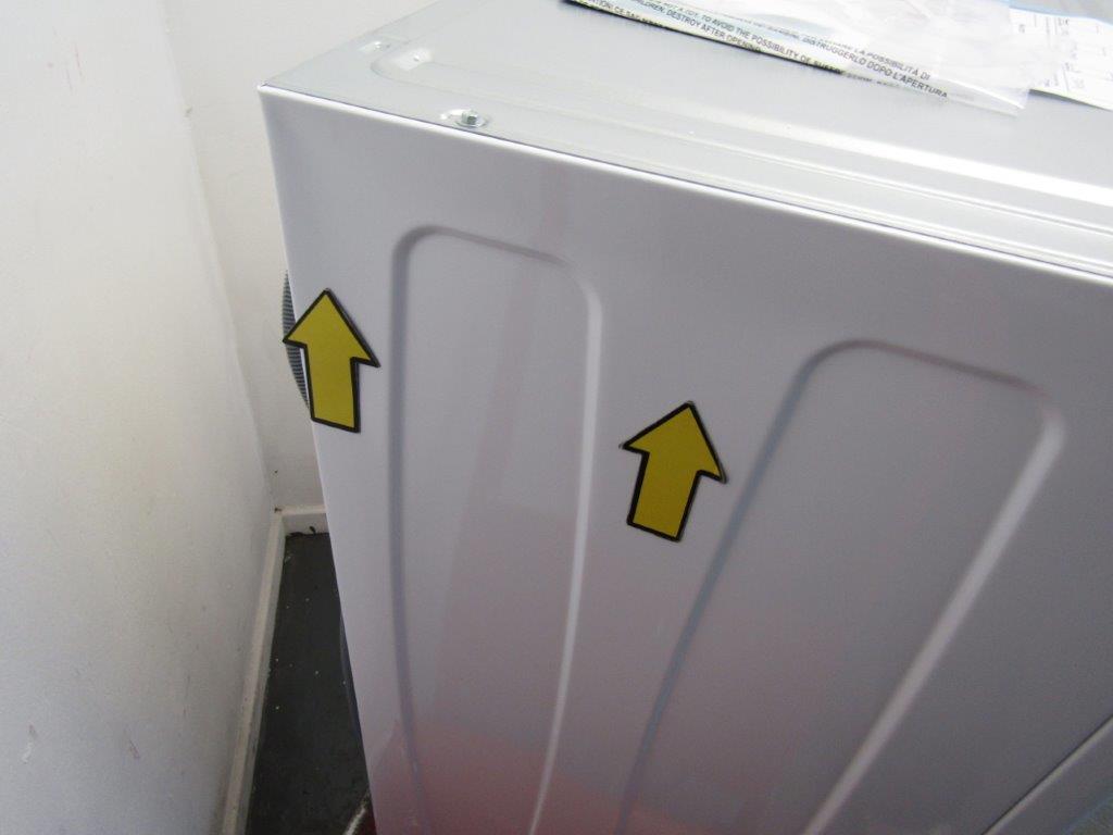 Candy BC4S49M6DB8J-80 Integrated  Washing Machine 9kg WiFi 1400rpm GRADE A