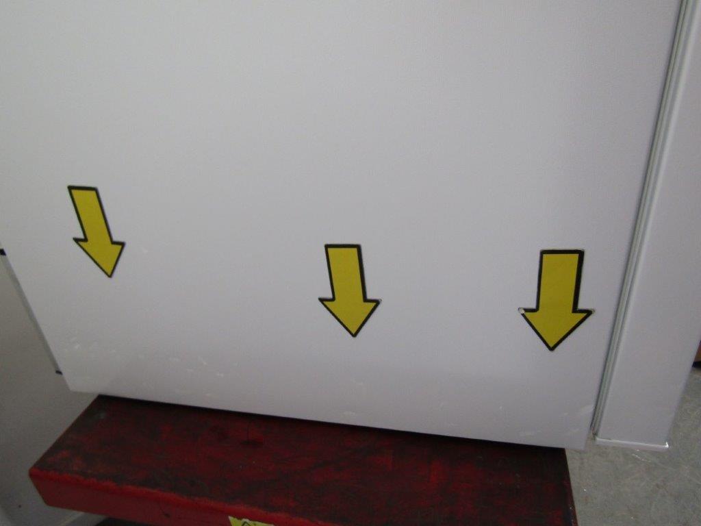 Lec LSFSC138DC 138L Laboratory Ice Box Undercounter Fridge White GRADE B