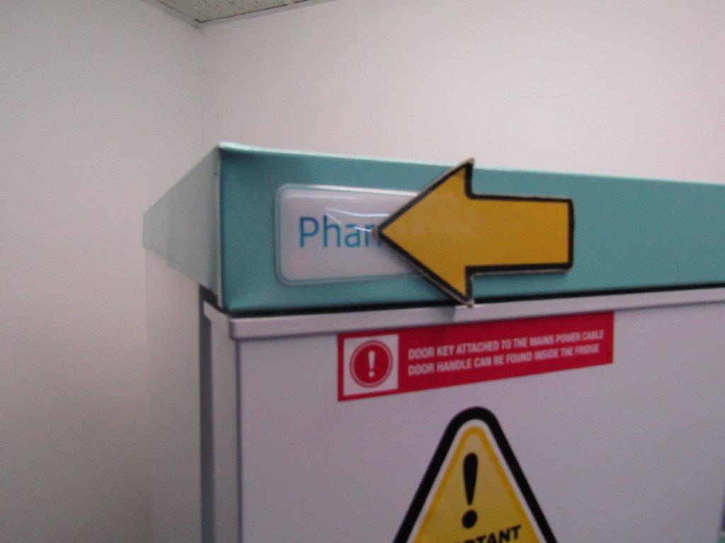 Lec PPSR400BT Pharmacy Fridge 400L Bluetooth Enabled with Solid Door GRADE B