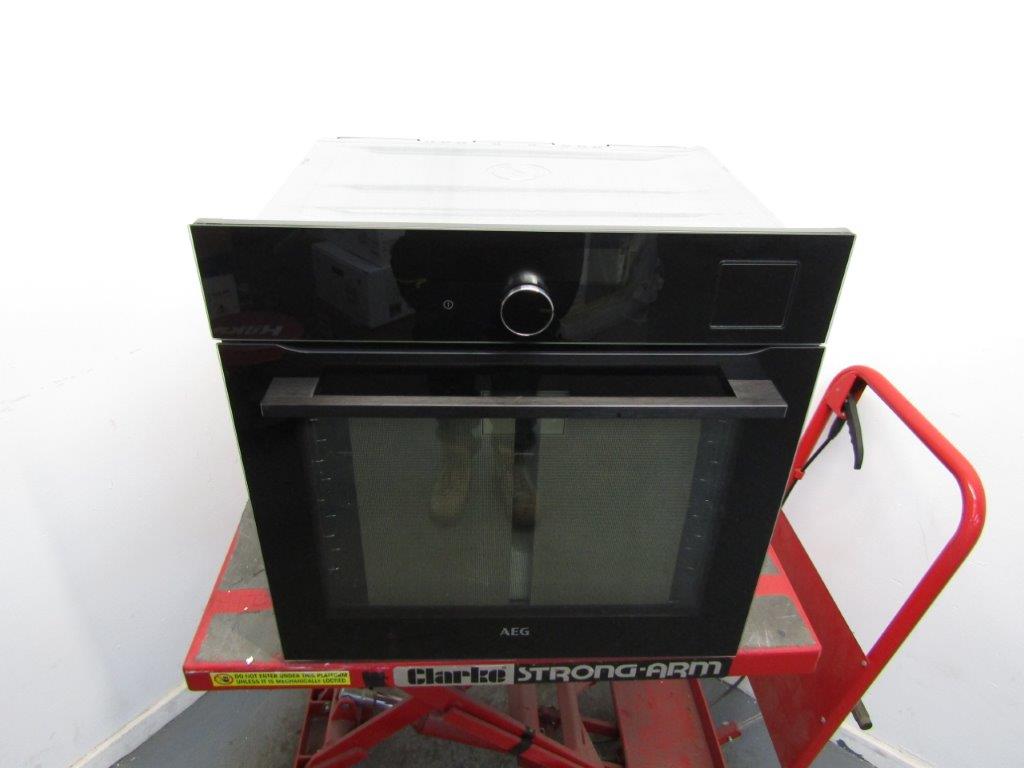 AEG BSK999330B Single Oven Built in SteamPro Electric Black GRADE A