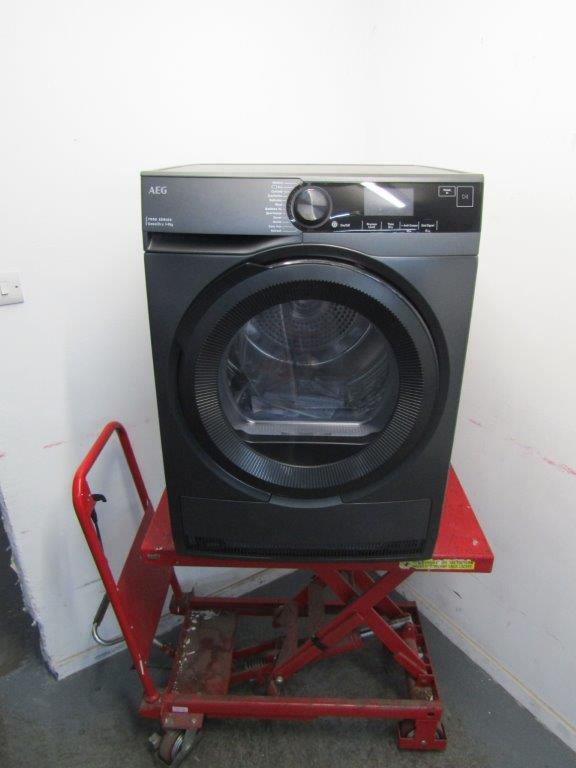AEG TR749GU4B Tumble Dryer 9kg Heat Pump in Dark Silver GRADE A
