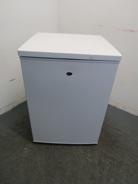 Laboratory Refrigerator LSFSR110UK 158L with Solid Door White GRADE A