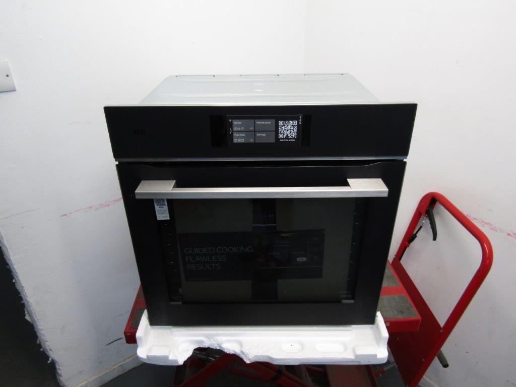AEG TE7PB731AT Single Oven Electric Built in with Pyrolytic cleaning in Black GRADE A