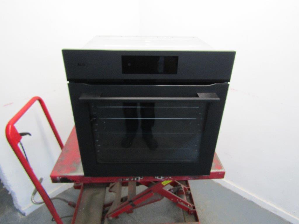 AEG PO7000PT Built in Sense Cook  Pyrolytic Single Oven Matt Black GRADE B