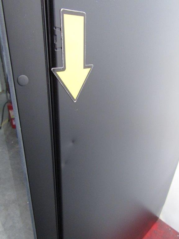 Bosch KUW21AHG0G 44 Bottle Built in Wine Cooler GRADE B
