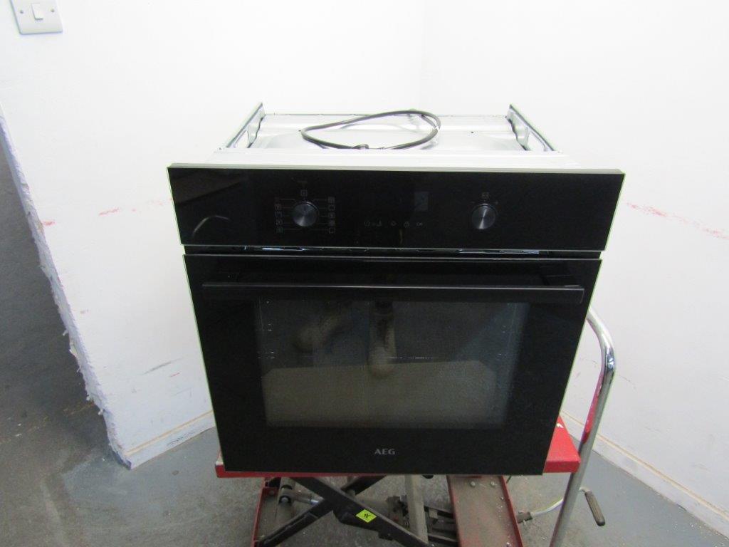 AEG OU5PB40CK Single Oven Electric Built In in Black GRADE A