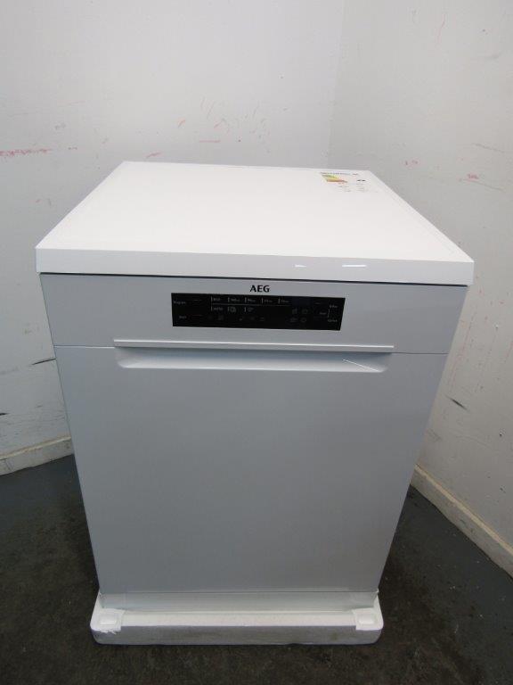 AEG FFX32617ZW Full Size AirDry Dishwasher 13 Place Settings in White Grade A