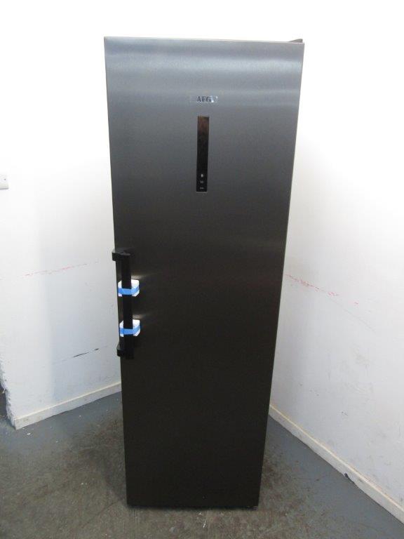 AEG RKB738E5MB Larder Fridge Freestanding Black Stainless Steel GRADE A