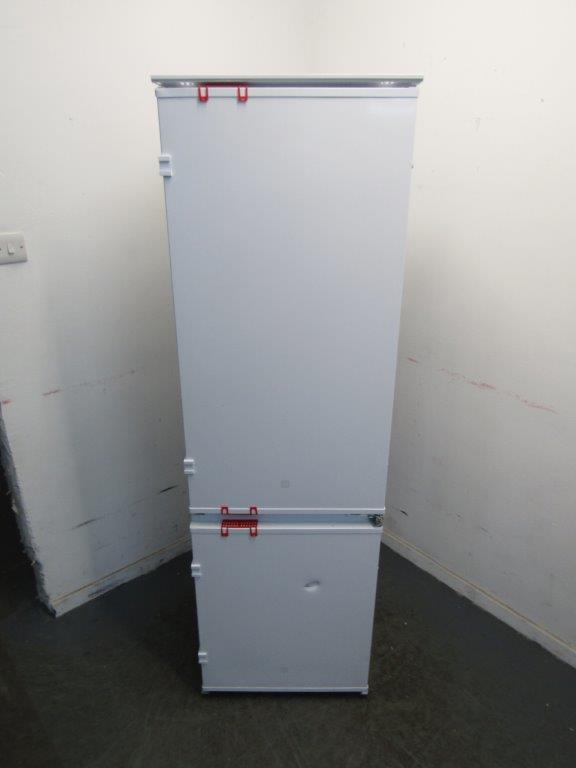 Zanussi ZNFN18ES3 Fridge Freezer Integrated 70:30 Low Frost Sliding GRADE B