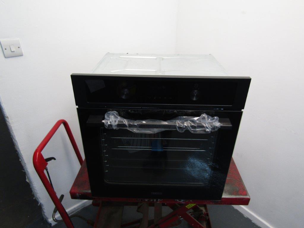 Zanussi ZOPNA7KN Single Oven Electric Built in in Black GRADE A