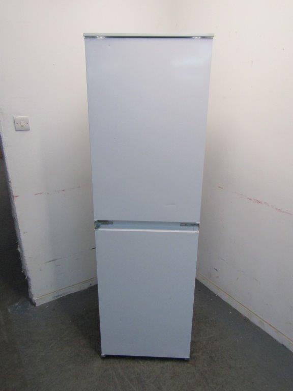 Electrolux LNS5LE18S5 Fridge Freezer 50:50 Fully Integrated CLEARANCE