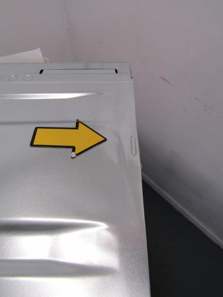 AEG NBE7P731AB MealAssist Pyrolytic Single Oven in Gloss Black GRADE A