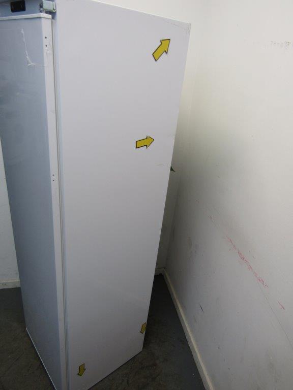 CDA FW821/4 Larder Fridge Fully Integrated Tall REFURBISHED