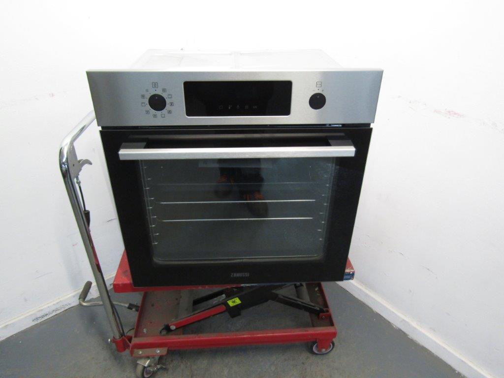 Zanussi ZOPNX6XN Single Oven Electric Built In in Stainless Steel REFURBISHED