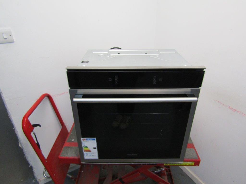 Hotpoint SI6874SCIX Built in Single Electric Oven Black & Stainless Steel GRADE B