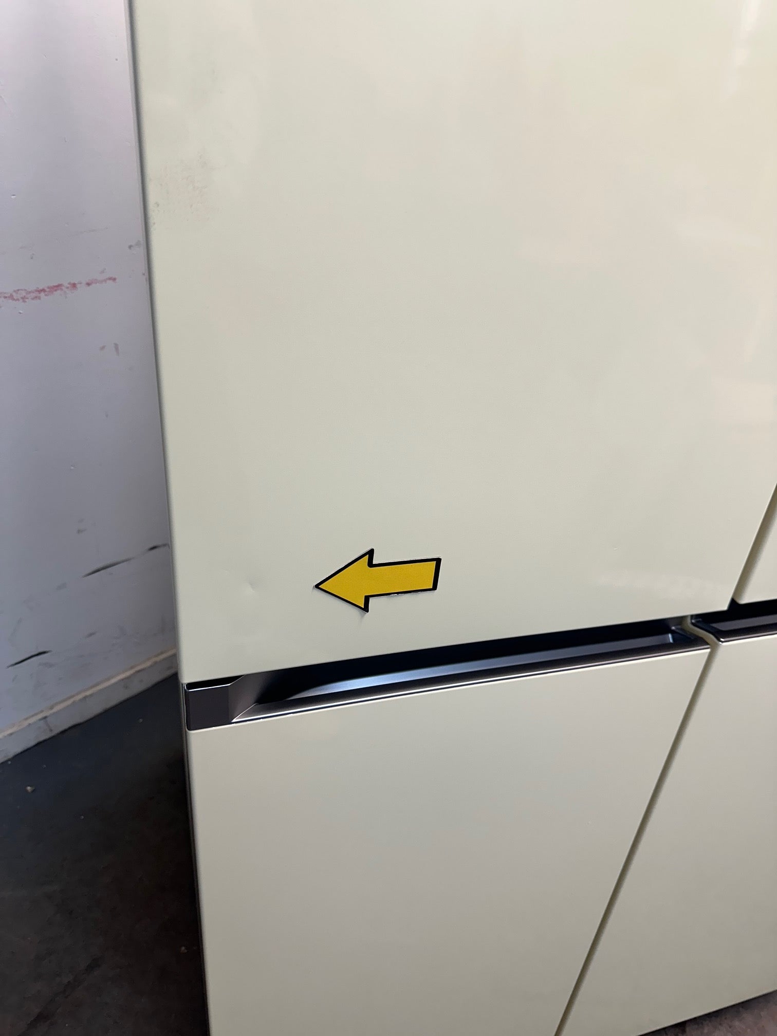 Samsung RF65A977FSR Fridge Freezer Frost Free in Bespoke Cream GRADE B