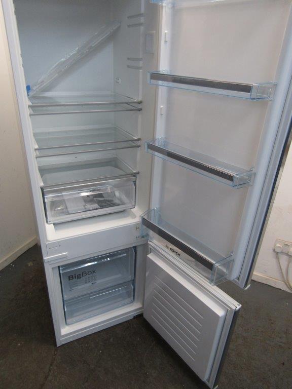 Neff KIV87VSE0G Fridge Freezer Integrated 70:30 LowFrost Sliding REFURBISHED