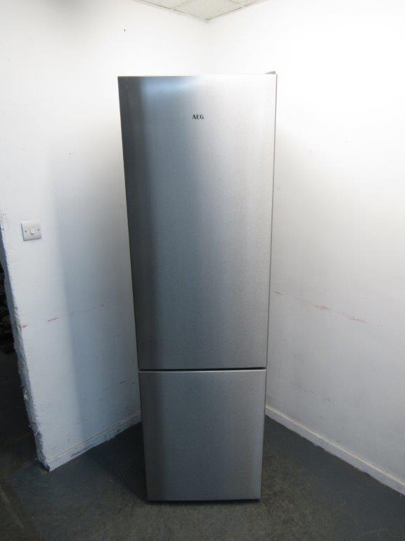 AEG RCB636E2MX Freestanding Frost Free Fridge Freezer Stainless Steel GRADE A