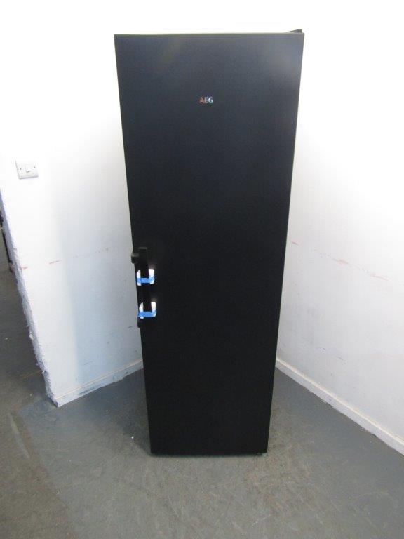 AEG ORK7M391EB 390 Litres E Rated Tall Larder Fridge in Black GRADE A